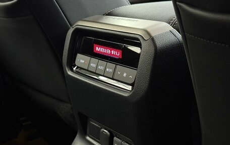 Toyota Land Cruiser Prado, 2024 год, 10 752 000 рублей, 16 фотография