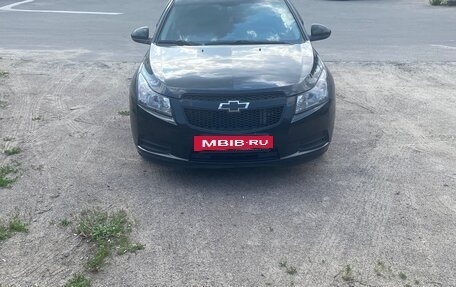 Chevrolet Cruze II, 2011 год, 690 000 рублей, 2 фотография