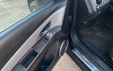 Chevrolet Cruze II, 2011 год, 690 000 рублей, 10 фотография