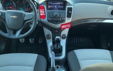 Chevrolet Cruze II, 2011 год, 690 000 рублей, 18 фотография