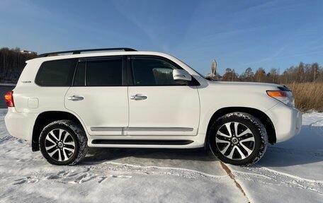 Toyota Land Cruiser 200, 2014 год, 4 200 000 рублей, 17 фотография