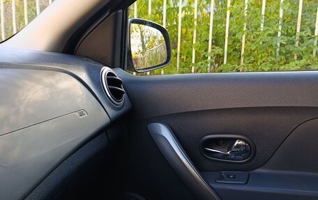 Renault Sandero II рестайлинг, 2016 год, 679 000 рублей, 8 фотография