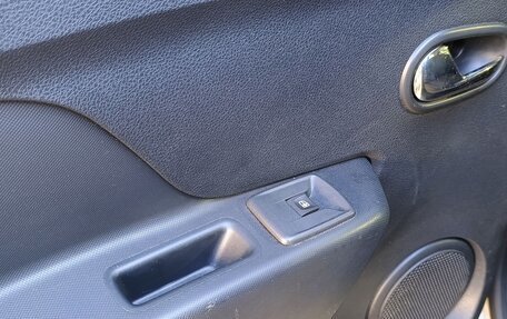 Renault Sandero II рестайлинг, 2016 год, 679 000 рублей, 18 фотография