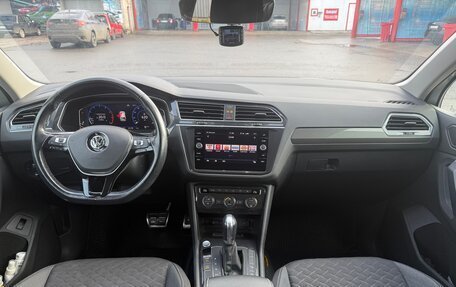 Volkswagen Tiguan II, 2018 год, 2 600 000 рублей, 23 фотография