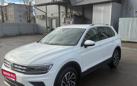 Volkswagen Tiguan II, 2018 год, 2 600 000 рублей, 22 фотография