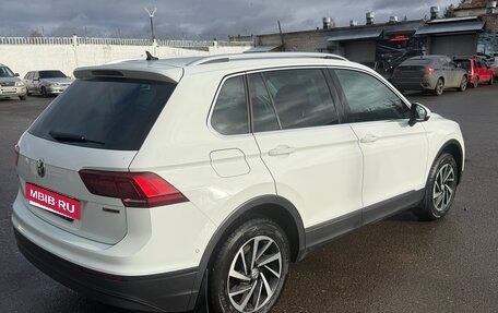 Volkswagen Tiguan II, 2018 год, 2 600 000 рублей, 12 фотография