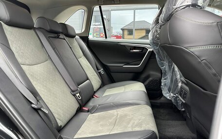 Toyota RAV4, 2025 год, 3 950 000 рублей, 26 фотография