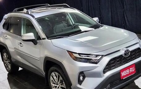 Toyota RAV4, 2022 год, 3 050 000 рублей, 2 фотография