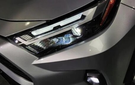 Toyota RAV4, 2022 год, 3 050 000 рублей, 16 фотография
