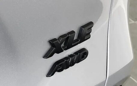 Toyota RAV4, 2022 год, 3 050 000 рублей, 19 фотография