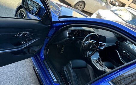 BMW 3 серия, 2019 год, 3 750 000 рублей, 15 фотография