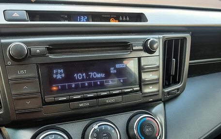 Toyota RAV4, 2014 год, 1 930 000 рублей, 6 фотография