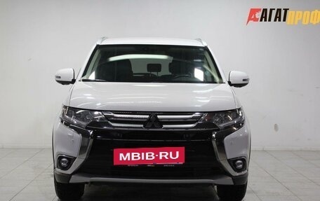 Mitsubishi Outlander III рестайлинг 3, 2018 год, 2 280 000 рублей, 2 фотография