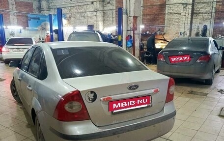 Ford Focus II рестайлинг, 2005 год, 399 999 рублей, 2 фотография