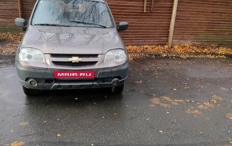 Chevrolet Niva I рестайлинг, 2013 год, 350 000 рублей, 1 фотография