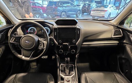 Subaru Forester, 2019 год, 2 300 000 рублей, 15 фотография