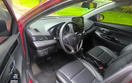 Toyota Yaris XP150 рестайлинг, 2022 год, 1 186 777 рублей, 15 фотография