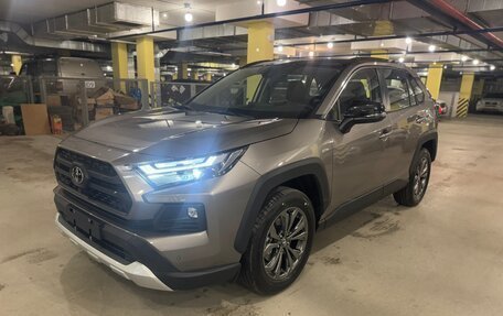 Toyota RAV4, 2025 год, 4 100 000 рублей, 3 фотография