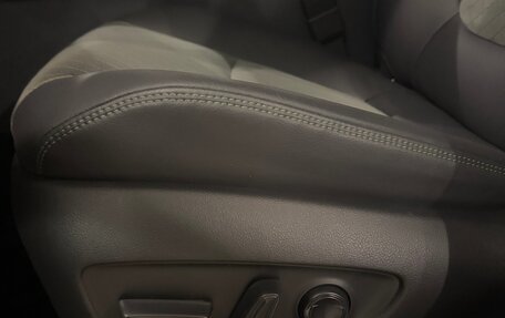 Toyota RAV4, 2025 год, 4 100 000 рублей, 10 фотография