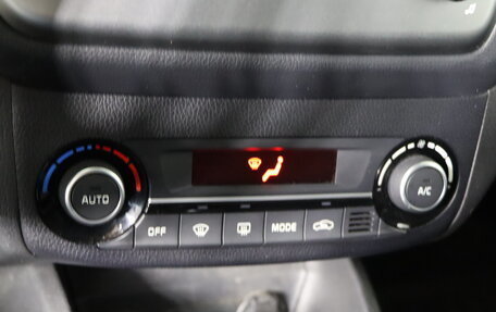 KIA Rio III рестайлинг, 2015 год, 929 990 рублей, 18 фотография