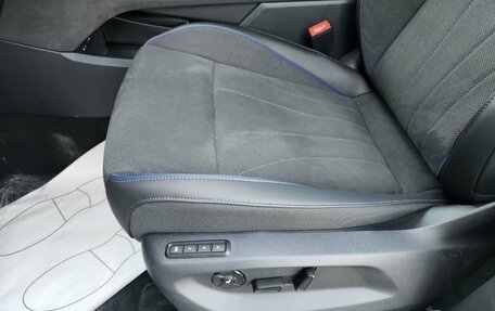 Volkswagen Tiguan, 2025 год, 5 090 000 рублей, 14 фотография