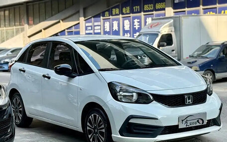 Honda Fit, 2021 год, 1 000 000 рублей, 3 фотография