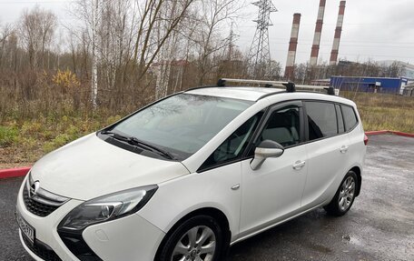 Opel Zafira C рестайлинг, 2014 год, 1 250 000 рублей, 2 фотография