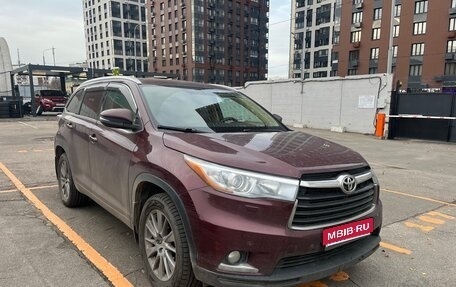 Toyota Highlander III, 2014 год, 2 400 000 рублей, 1 фотография