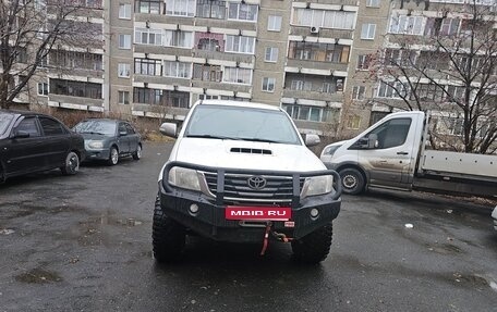 Toyota Hilux VII, 2014 год, 2 200 000 рублей, 1 фотография
