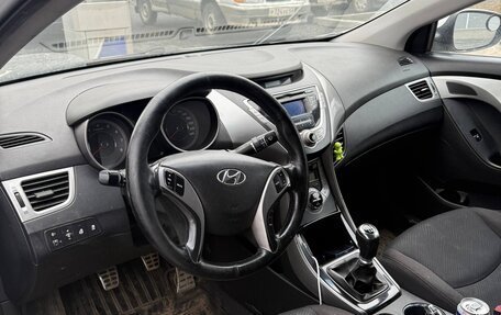 Hyundai Elantra V, 2013 год, 500 000 рублей, 4 фотография