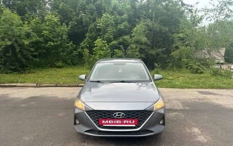 Hyundai Solaris II рестайлинг, 2020 год, 1 100 000 рублей, 10 фотография