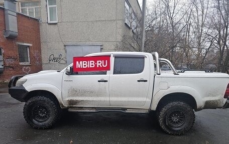 Toyota Hilux VII, 2014 год, 2 200 000 рублей, 3 фотография
