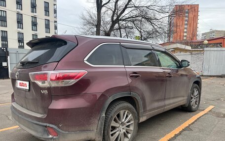 Toyota Highlander III, 2014 год, 2 400 000 рублей, 5 фотография