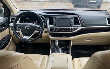 Toyota Highlander III, 2014 год, 2 400 000 рублей, 6 фотография