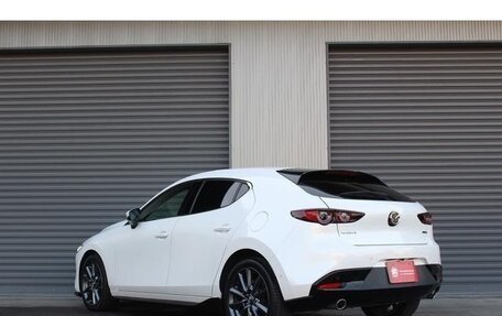 Mazda 3, 2021 год, 1 000 000 рублей, 4 фотография