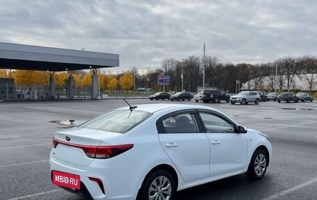 KIA Rio IV, 2017 год, 995 000 рублей, 7 фотография