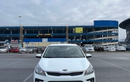 KIA Rio IV, 2017 год, 995 000 рублей, 10 фотография