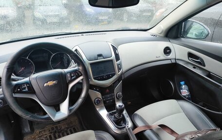 Chevrolet Cruze II, 2013 год, 550 000 рублей, 5 фотография