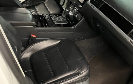 Volkswagen Touareg III, 2012 год, 1 850 000 рублей, 11 фотография