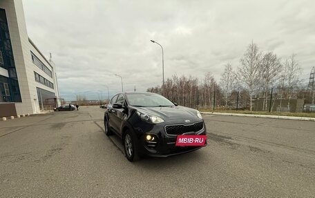 KIA Sportage IV рестайлинг, 2018 год, 2 099 000 рублей, 2 фотография