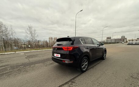 KIA Sportage IV рестайлинг, 2018 год, 2 099 000 рублей, 5 фотография