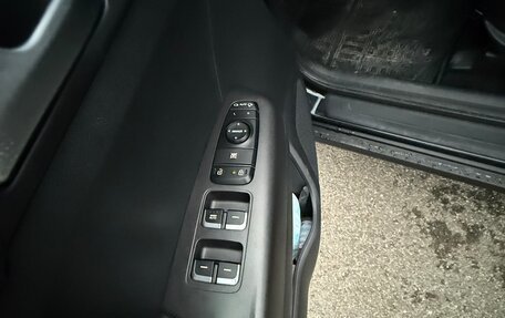 KIA Sportage IV рестайлинг, 2018 год, 2 099 000 рублей, 10 фотография