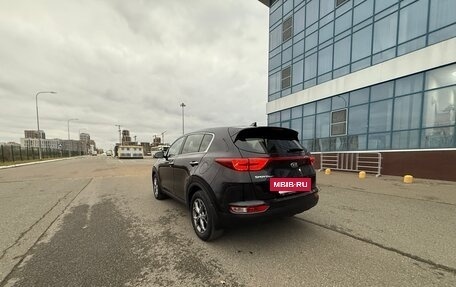 KIA Sportage IV рестайлинг, 2018 год, 2 099 000 рублей, 4 фотография