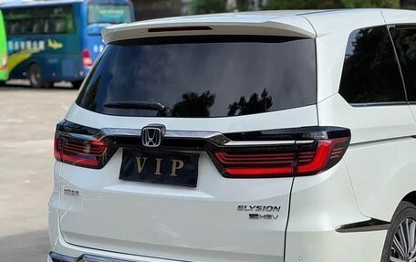 Honda Elysion, 2022 год, 3 300 000 рублей, 14 фотография