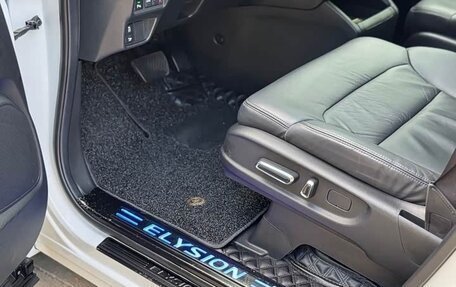 Honda Elysion, 2022 год, 3 300 000 рублей, 22 фотография