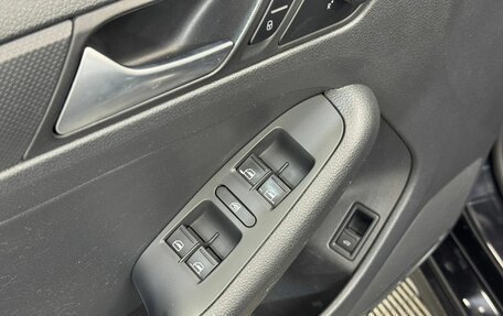 Volkswagen Jetta VI, 2013 год, 1 040 000 рублей, 18 фотография