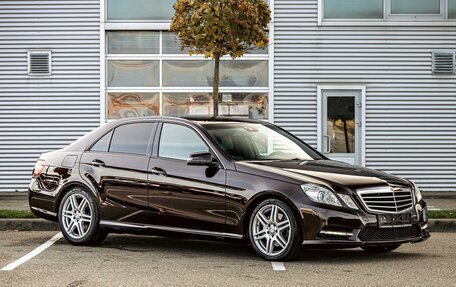 Mercedes-Benz E-Класс, 2011 год, 1 495 000 рублей, 3 фотография