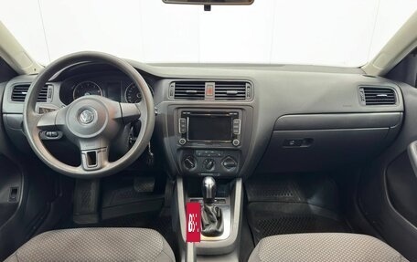 Volkswagen Jetta VI, 2013 год, 1 040 000 рублей, 12 фотография