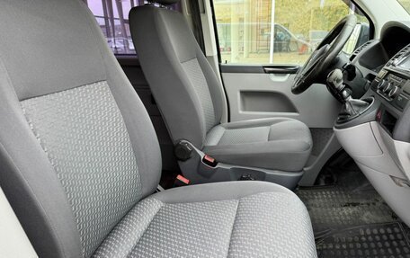 Volkswagen Caravelle T5, 2012 год, 1 801 000 рублей, 9 фотография