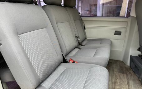 Volkswagen Caravelle T5, 2012 год, 1 801 000 рублей, 11 фотография